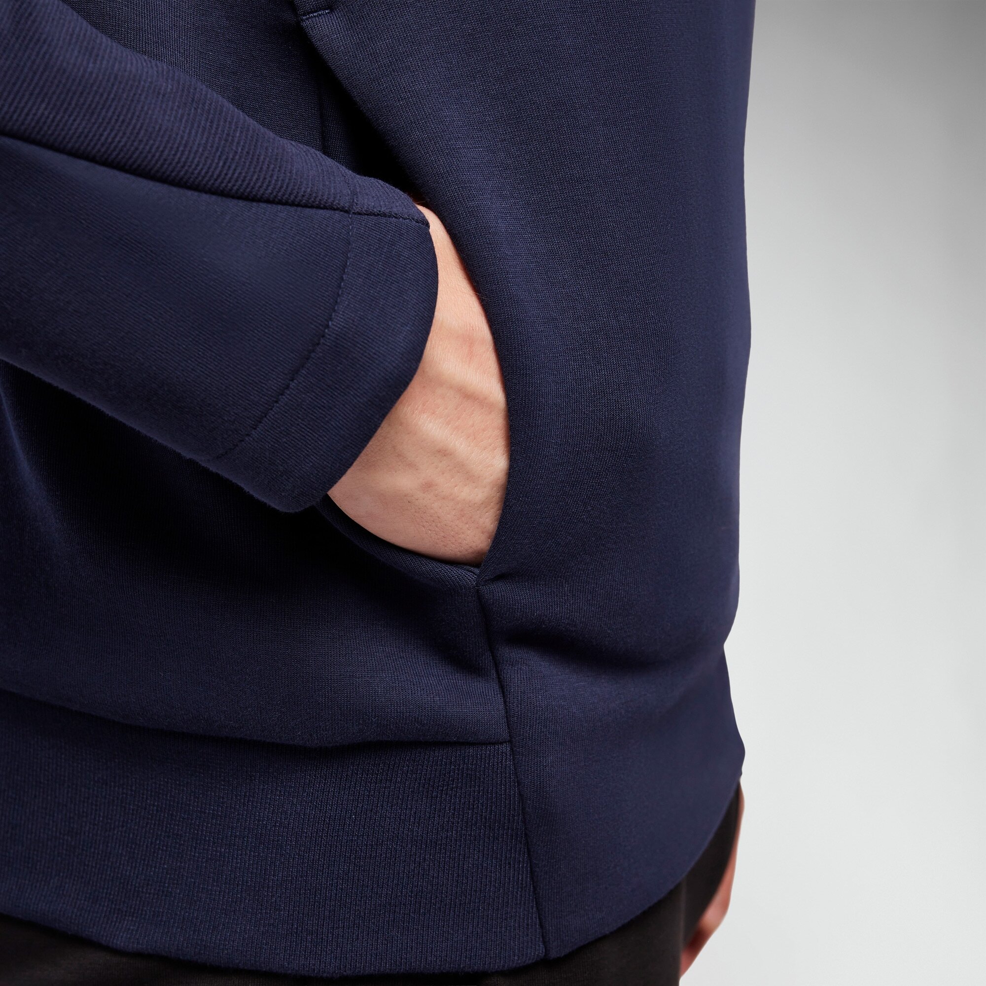 SUDADERA MOONCREST R-NECK NAV/LNAV