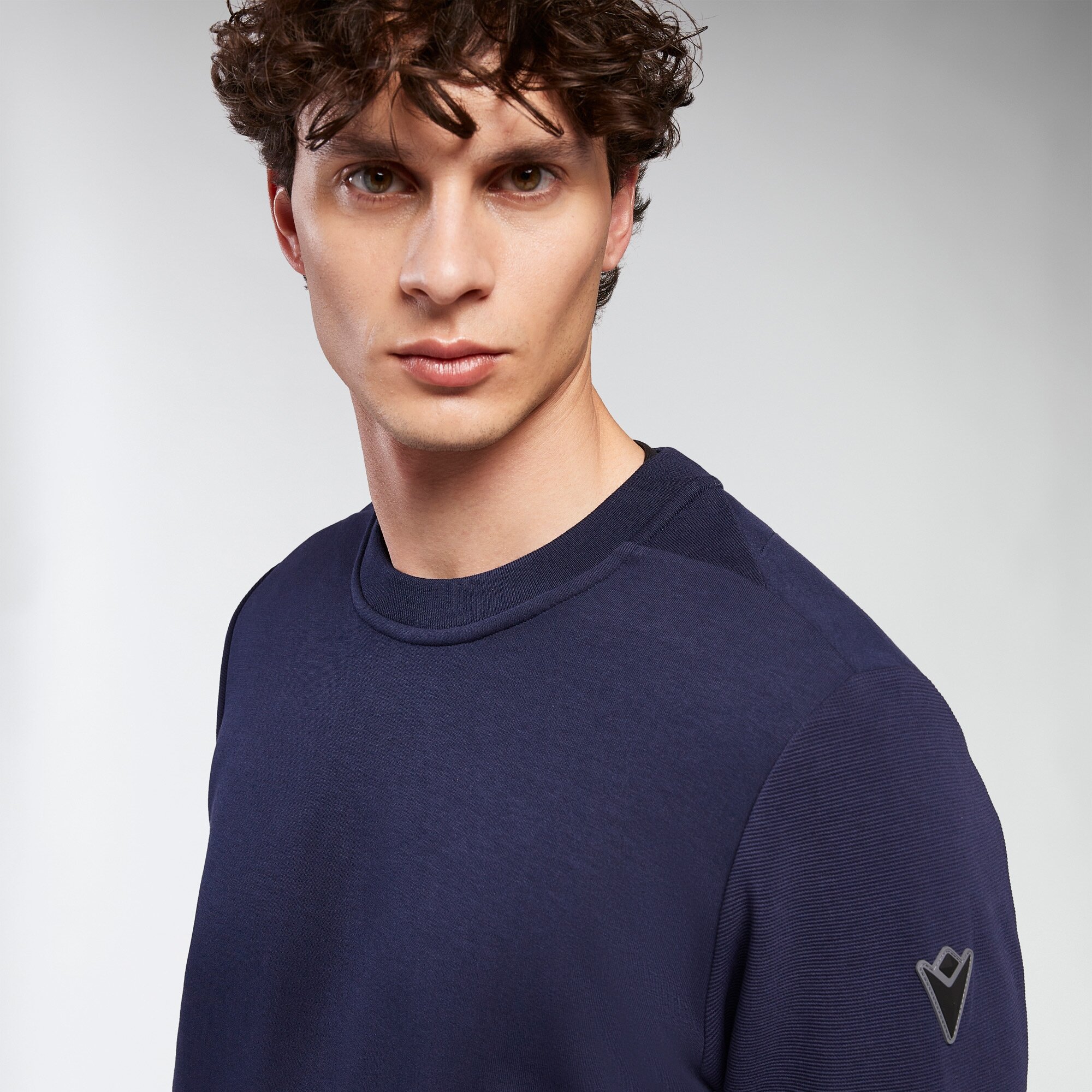 SUDADERA MOONCREST R-NECK NAV/LNAV